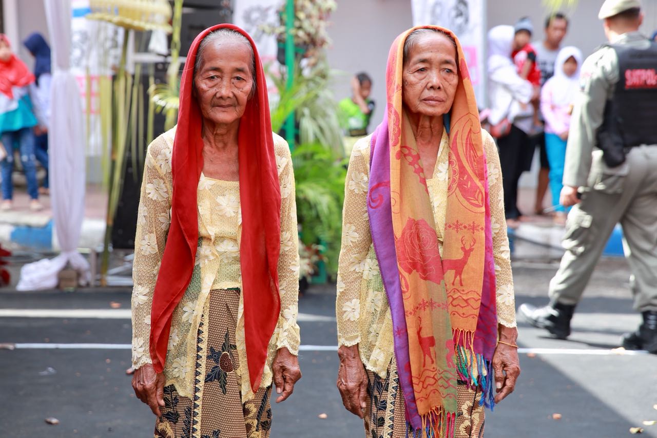 Ratusan Orang Kembar Berkumpul Di Banyuwangi